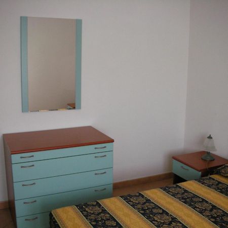 Case Vacanza Fenicotteri San Teodoro  Buitenkant foto