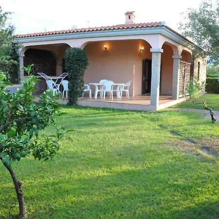 Case Vacanza Fenicotteri San Teodoro  Buitenkant foto