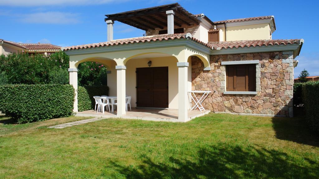 Case Vacanza Fenicotteri San Teodoro  Buitenkant foto