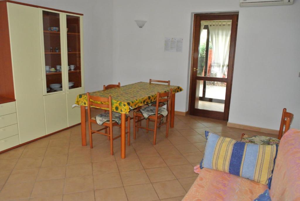 Case Vacanza Fenicotteri San Teodoro  Buitenkant foto